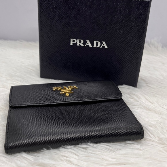 Pre-owned Prada saffiano leather wallet - Picture 6 of 6